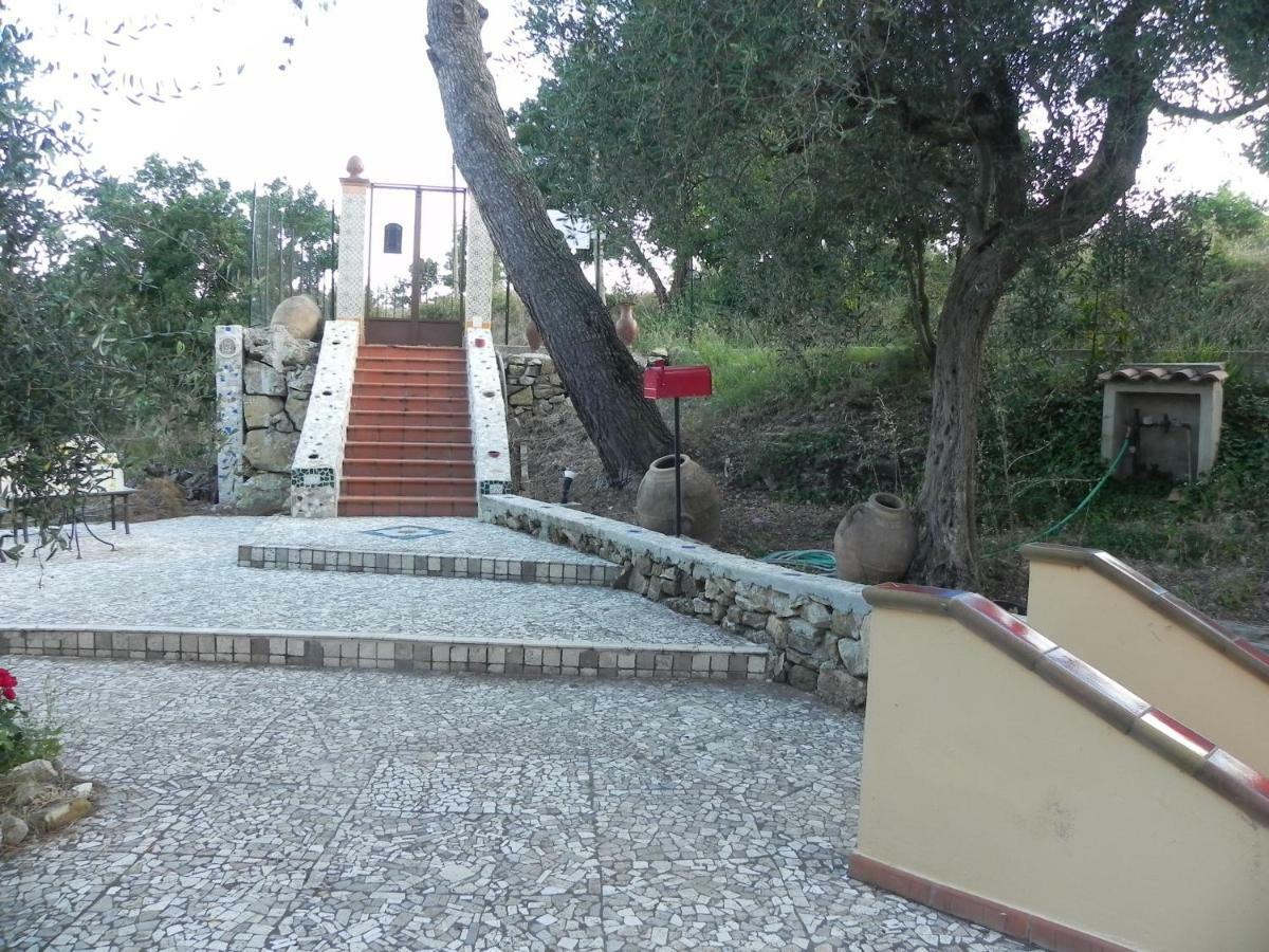 Agriturismo B&B Il Rifugio Di Nino Contursi Exterior photo
