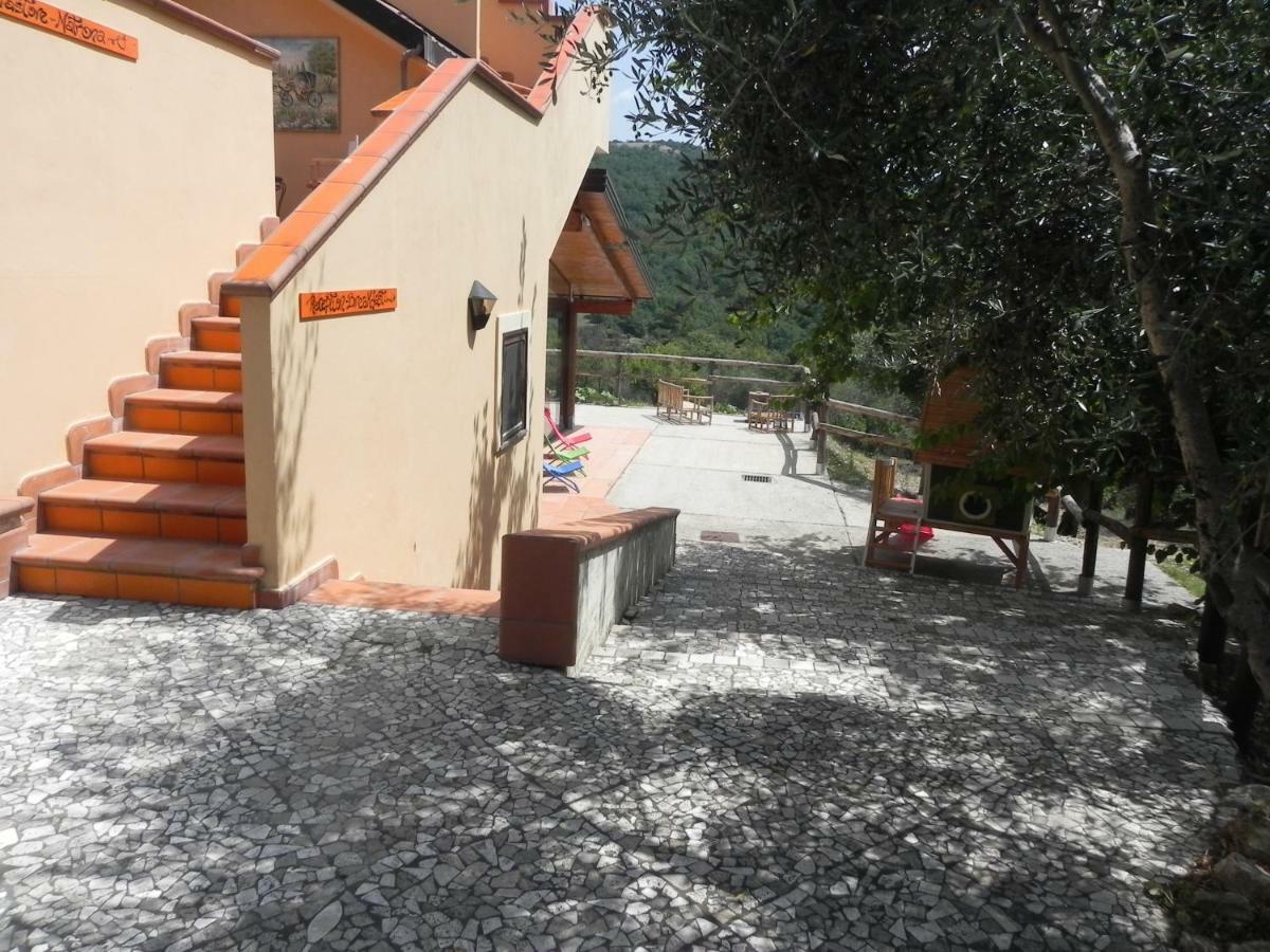Agriturismo B&B Il Rifugio Di Nino Contursi Exterior photo
